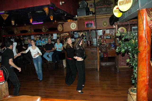 min 2006 02 19 sharkys 104